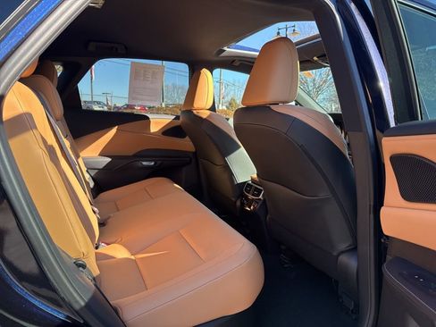 Used 2024 Lexus RX 350 AWD image 30