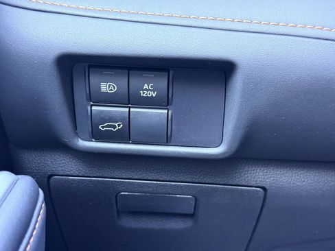 Used 2022 Toyota Highlander Bronze Edition AWD/4WD image 36