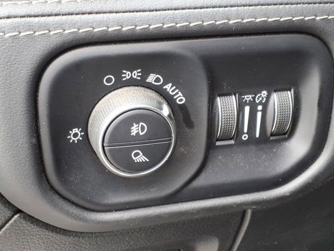 Used 2024 RAM 1500 Limited w/ Off Road Group AWD/4WD image 15