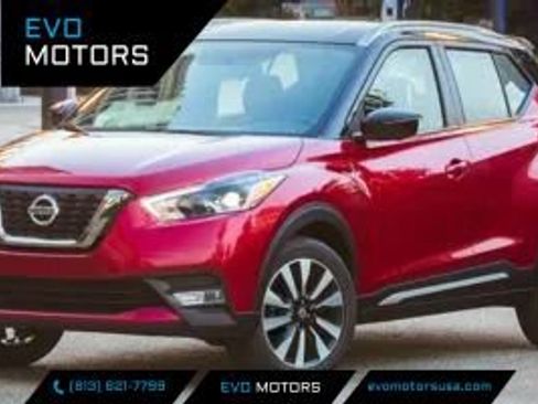 Used 2020 Nissan Kicks S FWD image 1