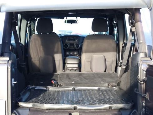 Used 2016 Jeep Wrangler Unlimited Sport image 23