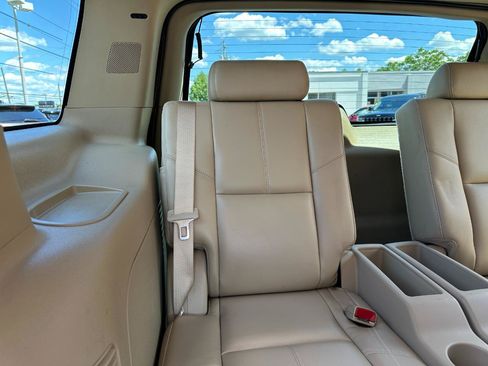 Used 2007 Chevrolet Tahoe LTZ w/ LTZ Preferred Equipment Group AWD/4WD image 42