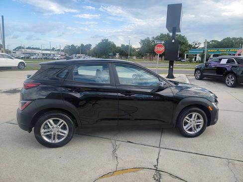 Used 2022 Hyundai Kona SE FWD image 6