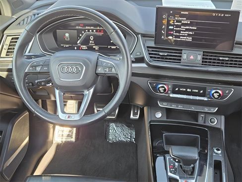 Used 2021 Audi SQ5 Premium Plus w/ Premium Plus Package image 28