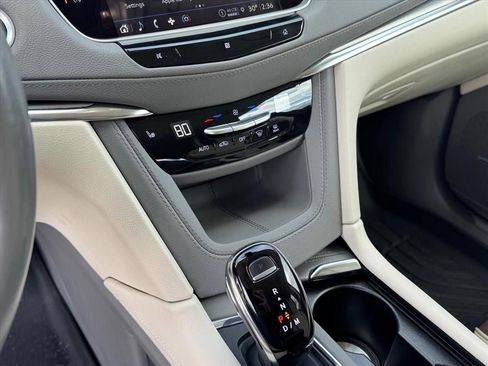 Used 2021 Cadillac XT5 Premium Luxury image 23