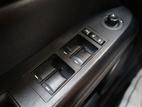Used 2016 Jeep Patriot High Altitude AWD/4WD image 25