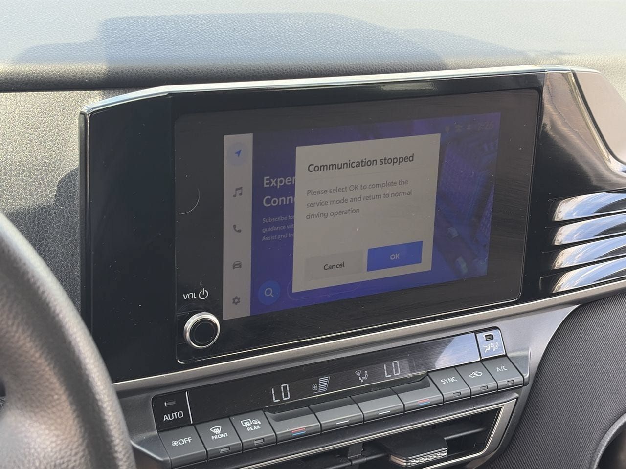 Used 2025 Toyota Camry LE FWD image 14