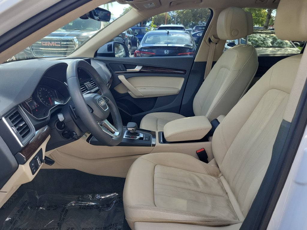 Used 2019 Audi Q5 2.0T Premium w/ Convenience Package AWD/4WD image 25