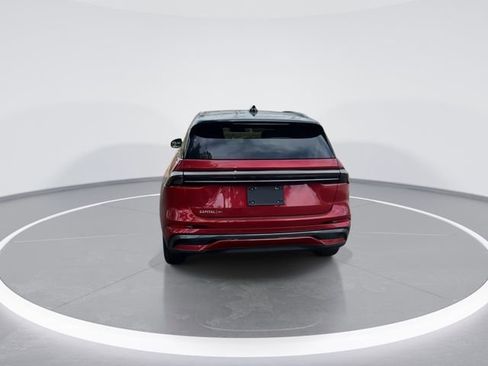 Used 2024 Lincoln Nautilus Reserve w/ Equipment Group 202A image 7