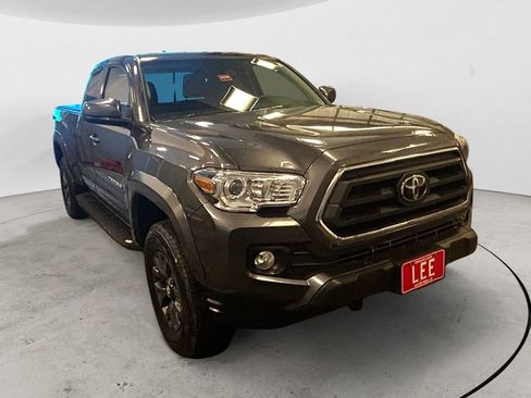 Certified 2023 Toyota Tacoma SR5 w/ SR5 Appearance Package image 5