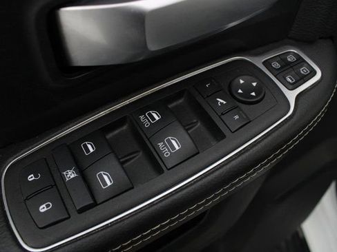 Used 2024 RAM 2500 Big Horn w/ Bed Utility Group image 14