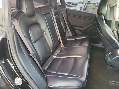 Used 2018 Tesla Model 3 Long Range image 18