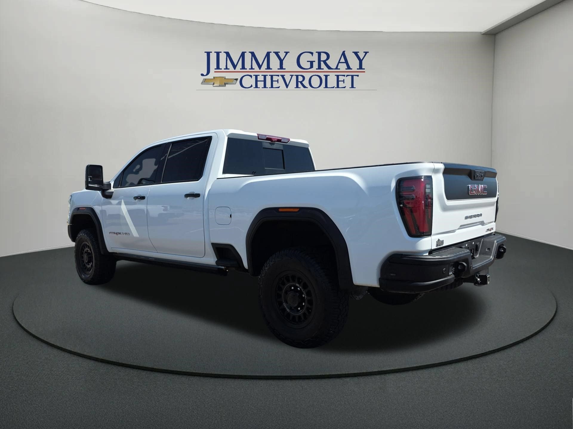 Used 2024 GMC Sierra 2500 AT4X w/ AT4X AEV Edition AWD/4WD image 3