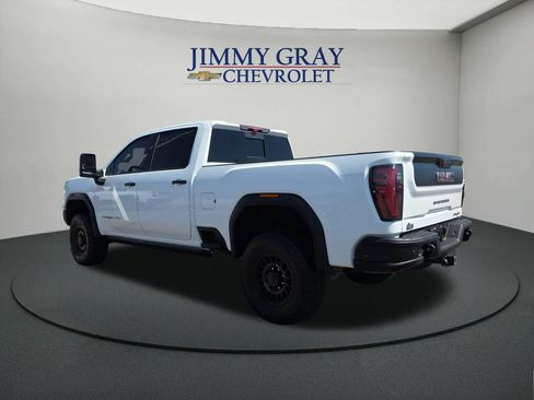 Used 2024 GMC Sierra 2500 AT4X w/ AT4X AEV Edition AWD/4WD image 3
