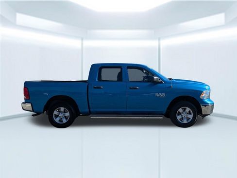 Used 2022 RAM 1500 Classic SLT image 7