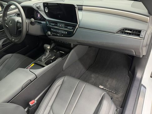 Used 2024 Lexus ES 350 F Sport w/ Accessory Package (Z1) FWD image 10