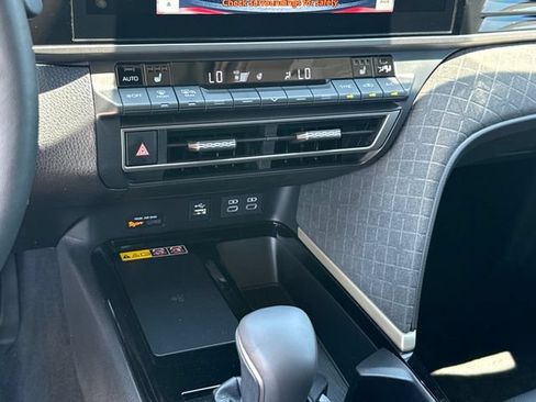 Used 2026 Toyota Camry XLE FWD image 21