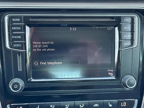 Used 2017 Volkswagen Passat 1.8T R-Line w/ R-Line Lighting Package image 40