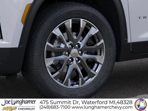 New 2026 Chevrolet Traverse LT w/ Sun and Wheel Package AWD/4WD image 22