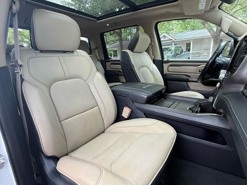 Used 2019 RAM 1500 Limited AWD/4WD image 12