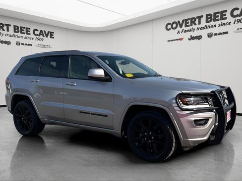 Used 2019 Jeep Grand Cherokee Altitude image 1