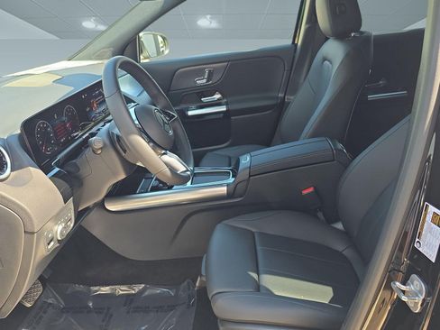 New 2025 Mercedes-Benz GLA 250 image 17