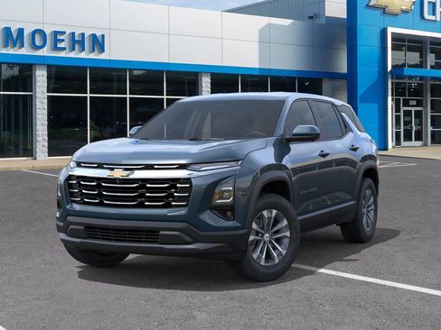 New 2026 Chevrolet Equinox LT w/ Convenience Package II AWD/4WD image 6