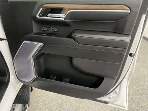 Used 2022 Chevrolet Silverado 1500 High Country image 59