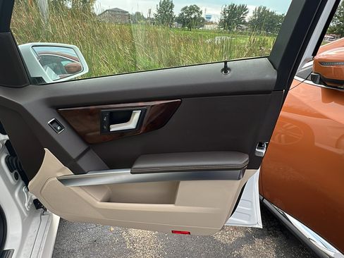 Used 2015 Mercedes-Benz GLK 350 4MATIC image 19