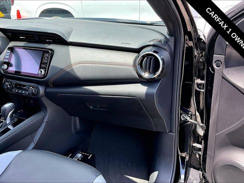 Used 2023 Nissan Kicks SR w/ SR Premium Package FWD image 25
