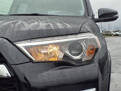 Used 2022 Toyota 4Runner Limited image 22