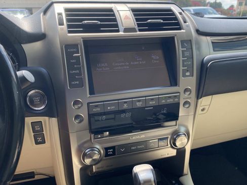 Used 2020 Lexus GX 460 Premium w/ Premium Package AWD/4WD image 29
