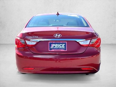 Used 2012 Hyundai Sonata GLS w/ Popular Equipment Pkg FWD image 3