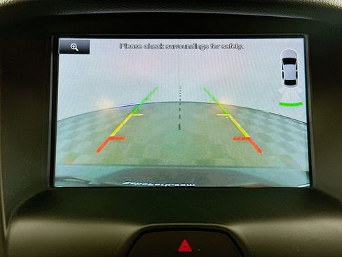 Used 2015 Ford Focus Titanium FWD image 21