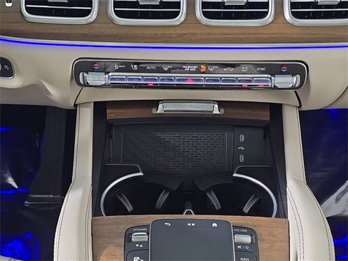 Certified 2025 Mercedes-Benz GLS 450 4MATIC image 21