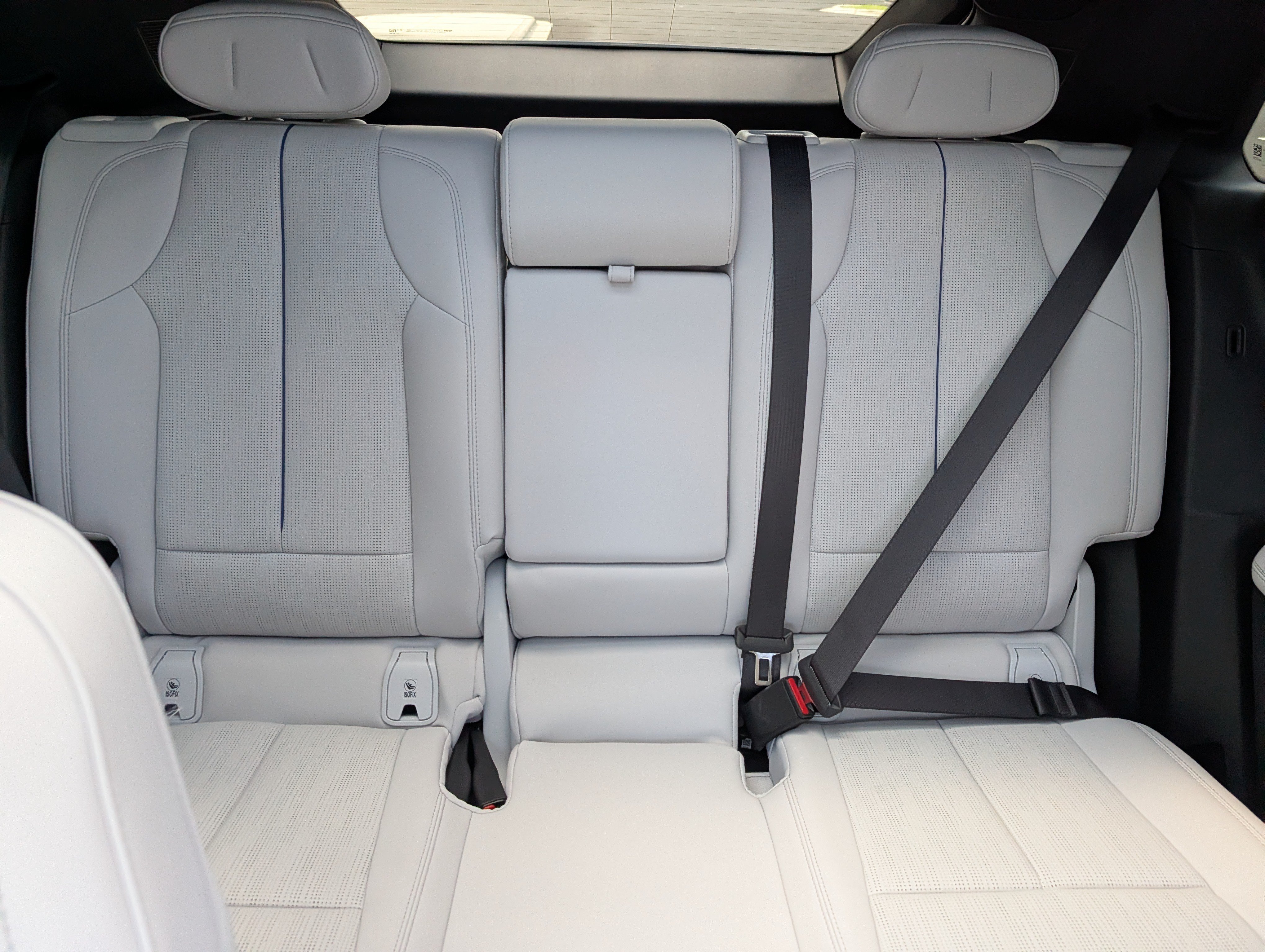 Used 2026 Cadillac Lyriq Premium Sport w/ LPO, Floor Liner Package AWD/4WD image 15