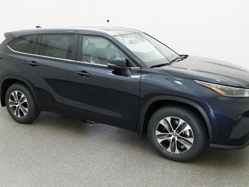 New 2026 Toyota Highlander XLE image 40