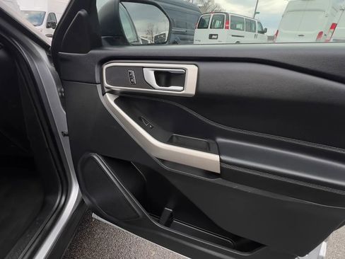 Used 2023 Ford Explorer XLT w/ Equipment Group 202A image 37