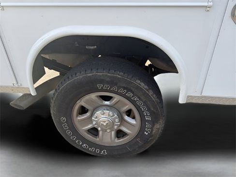 Used 2024 RAM 3500 Tradesman w/ Chrome Appearance Group image 7