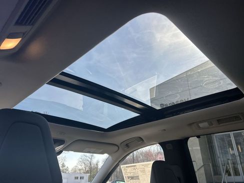 New 2026 INFINITI QX60 Luxe image 15