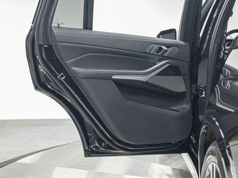 Used 2023 BMW X7 xDrive40i w/ Executive Package image 27