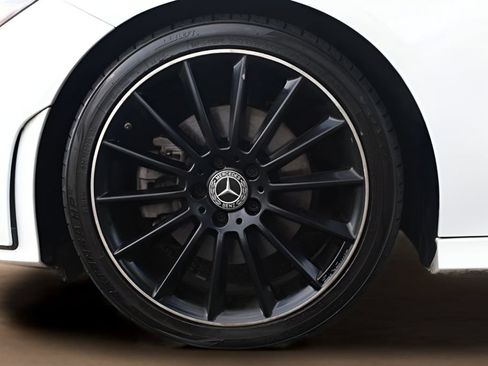 Used 2021 Mercedes-Benz CLA 250 image 6
