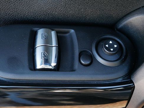 Used 2021 MINI Cooper 2-Door Hardtop w/ Storage Package image 18