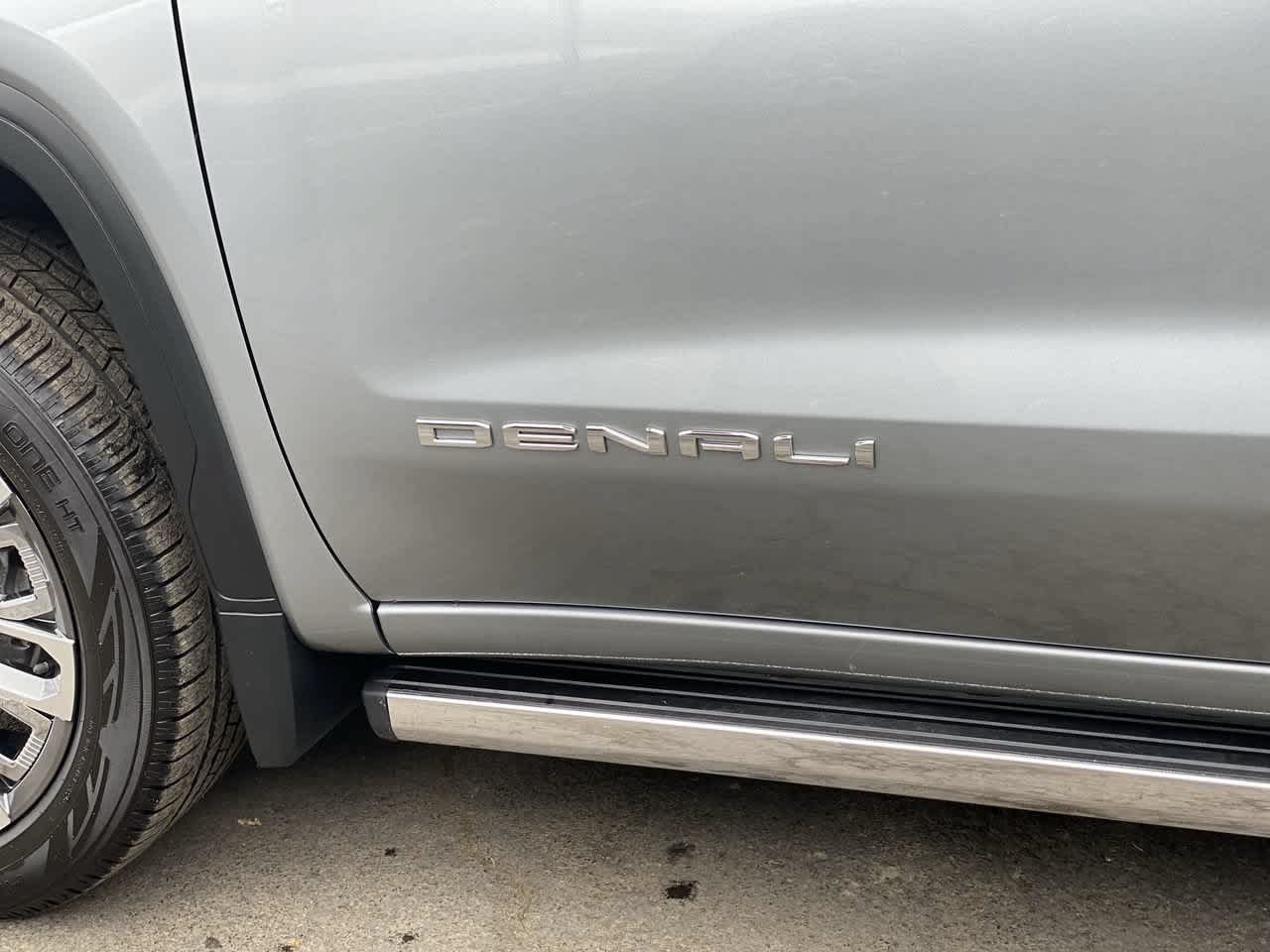 Used 2024 GMC Sierra 1500 Denali Ultimate AWD/4WD image 10