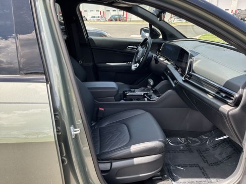 Used 2025 Kia Sportage X-Pro AWD/4WD image 33