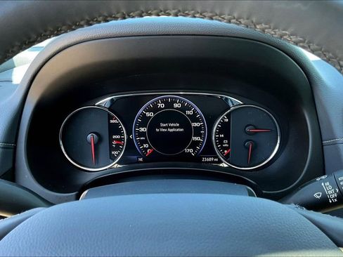 Used 2024 GMC Terrain Denali image 15