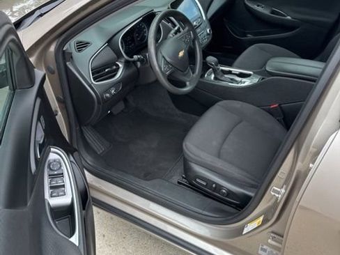 Used 2024 Chevrolet Malibu LT FWD image 10