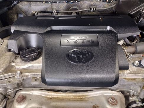 Used 2014 Toyota RAV4 XLE AWD/4WD image 9