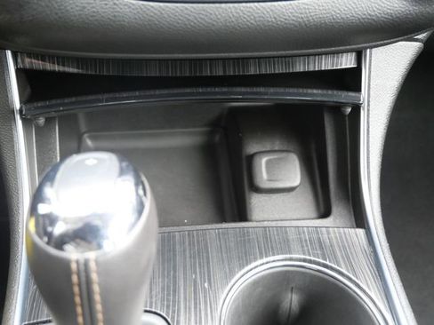 Used 2017 Chevrolet Impala LT image 25