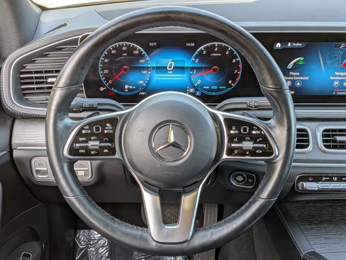 Certified 2023 Mercedes-Benz GLS 450 4MATIC image 19